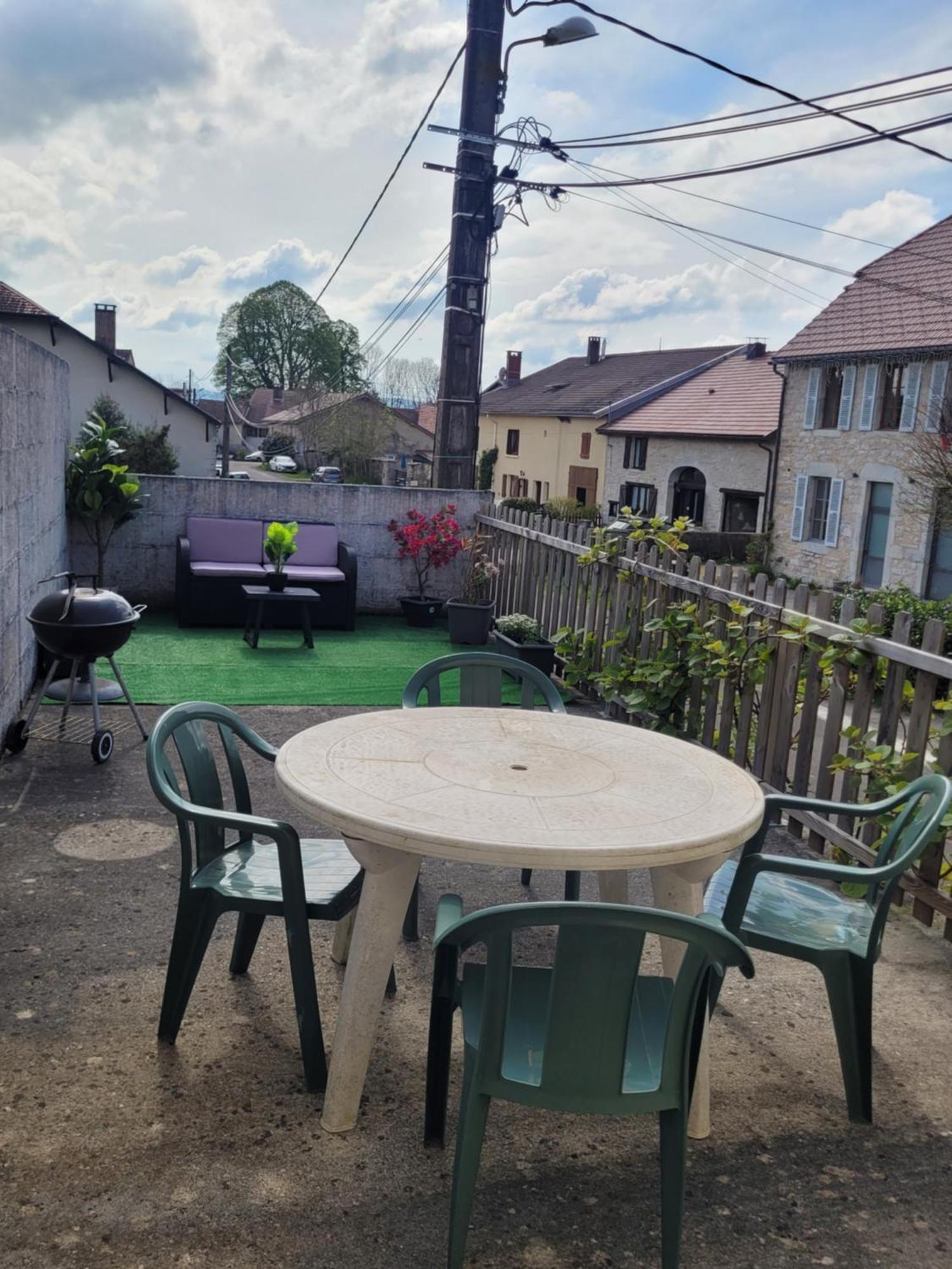 Au Repos Pres Du Appartement